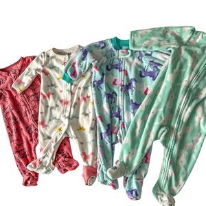 Lot of 4 fleece footie girl sleep onesies 🩷🩵🤍💚💜